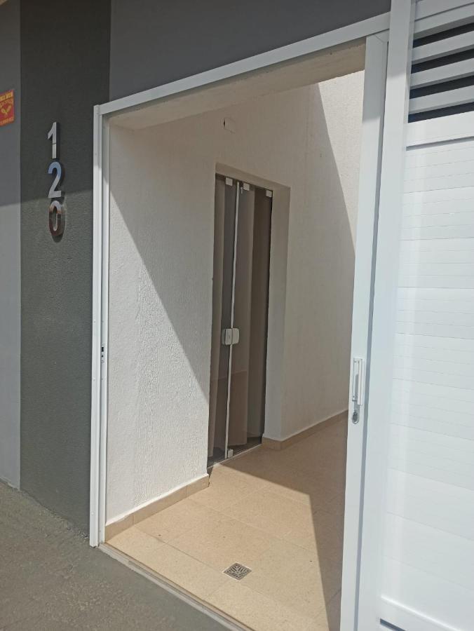 Apartmán Seu Ap No Litoral! Loft, Studio, Kitnet Em Peruíbe Exteriér fotografie